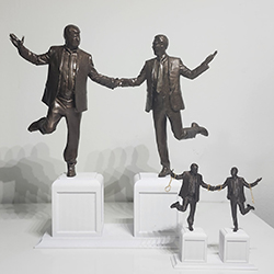Forever Friends Statue (Large)